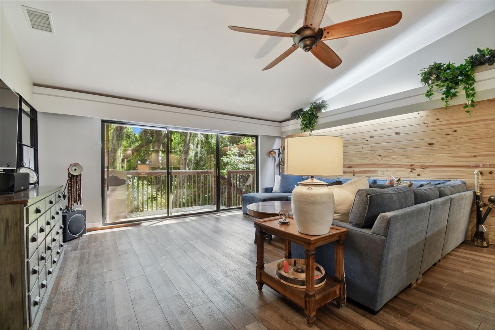 1900 WHISPERING WAY, TARPON SPRINGS, FL, 34689