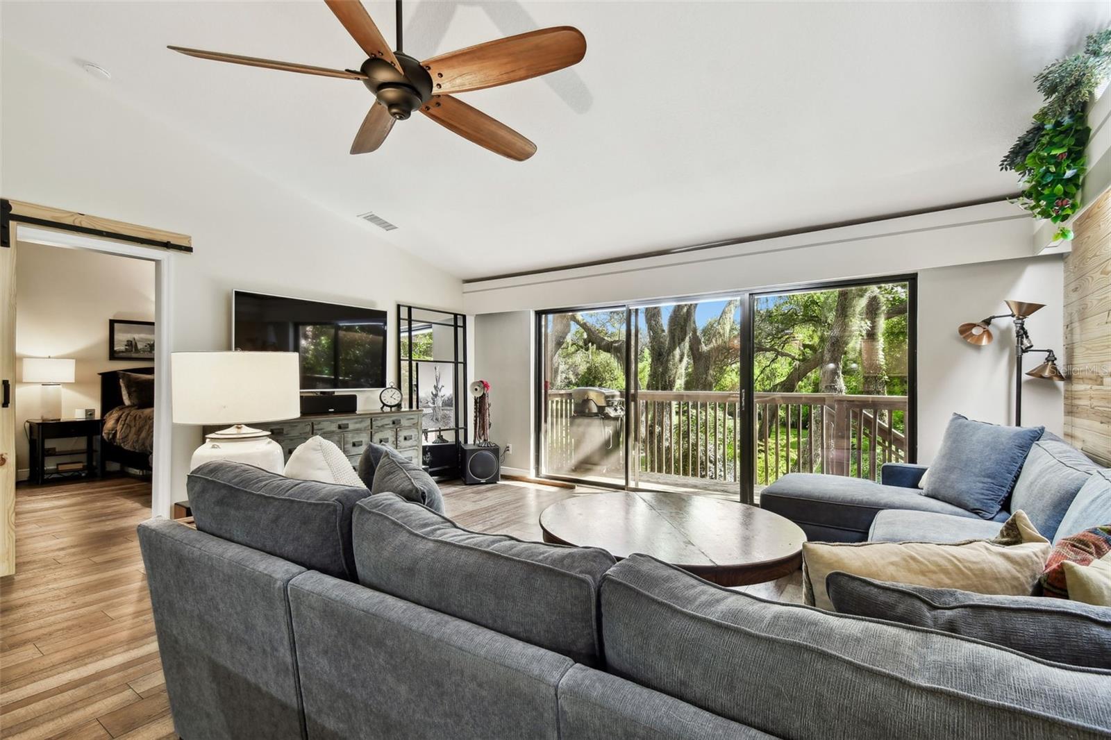 1900 WHISPERING WAY, TARPON SPRINGS, FL, 34689