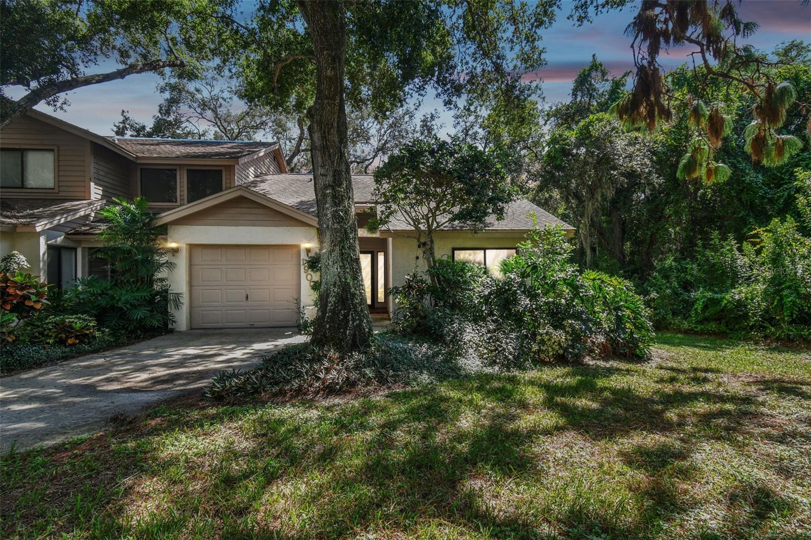 1900 WHISPERING WAY, TARPON SPRINGS, FL, 34689