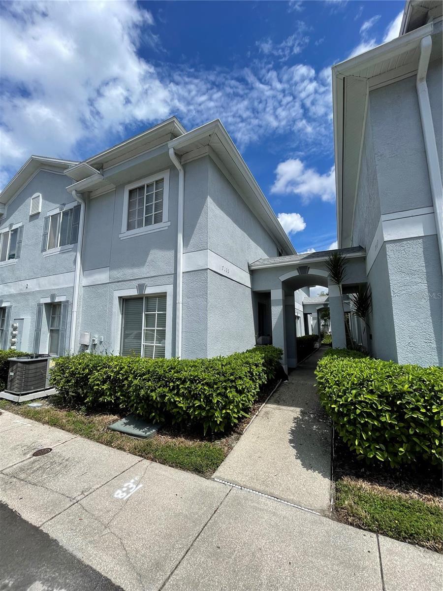 7135 WATERSIDE DR, TAMPA, FL, 33617