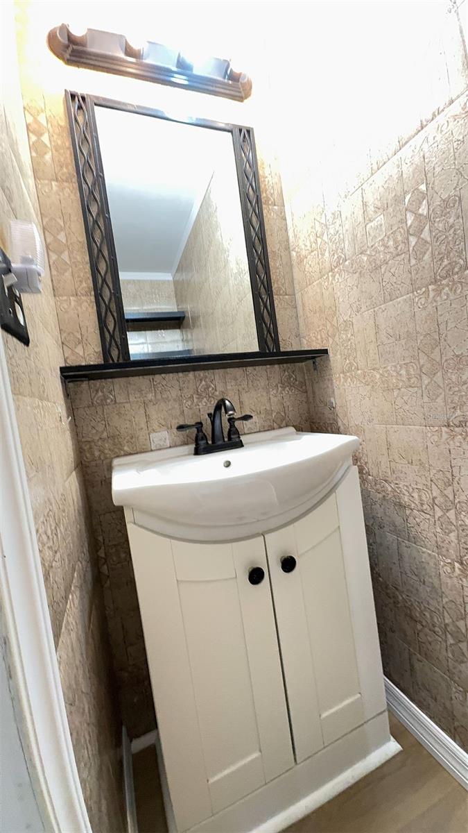 4851 W GANDY BLVD #B11L35, TAMPA, FL, 33611