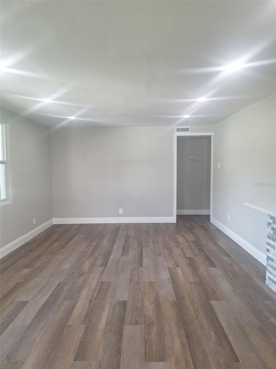5801 12TH ST, ZEPHYRHILLS, FL, 33542