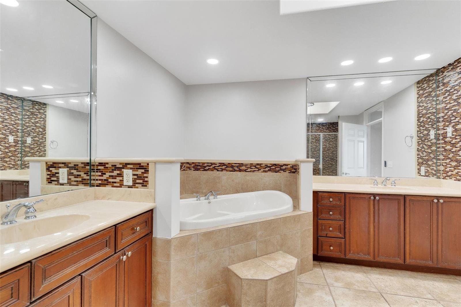 8767 THE ESPLANADE #40, ORLANDO, FL, 32836