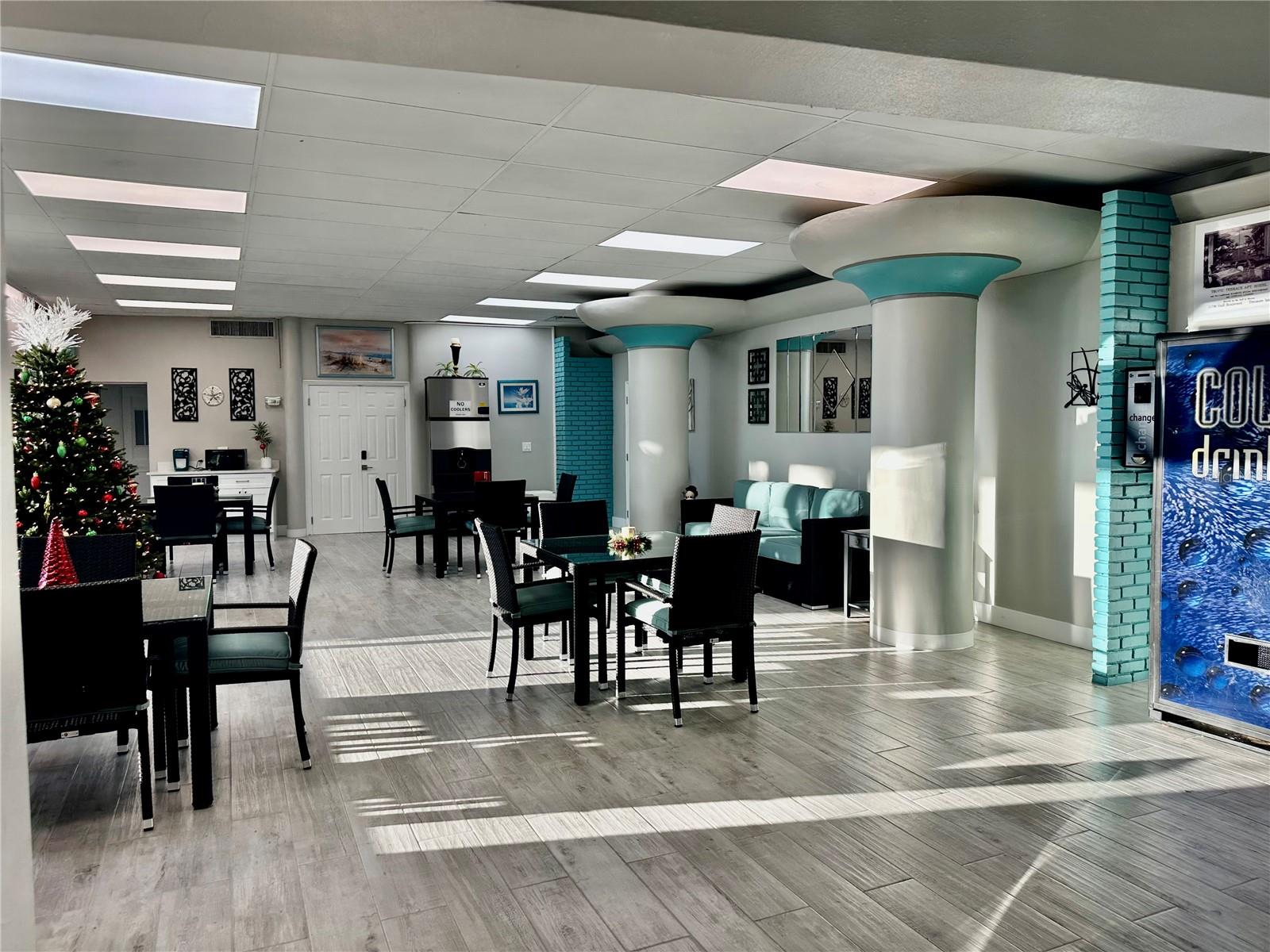 11730 GULF BLVD #12, ST PETERSBURG, FL, 33706