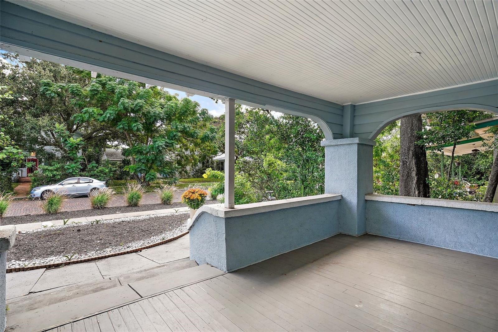 2111 BURLINGTON AVE N, ST PETERSBURG, FL, 33713