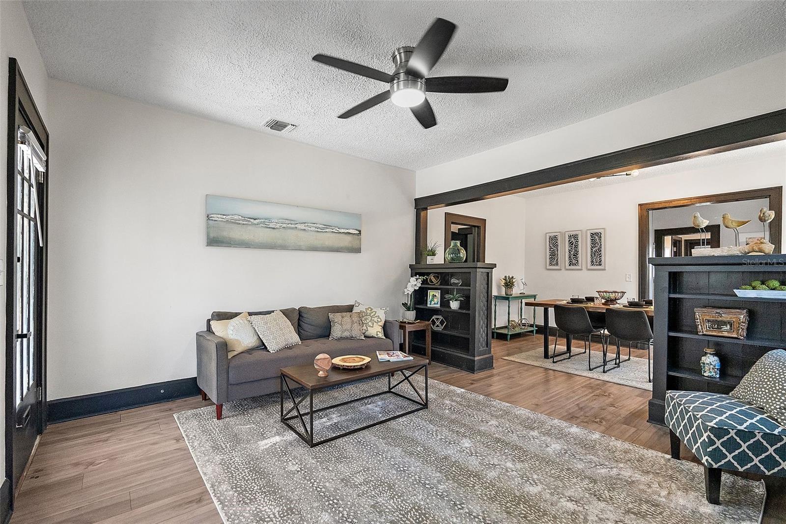 2111 BURLINGTON AVE N, ST PETERSBURG, FL, 33713