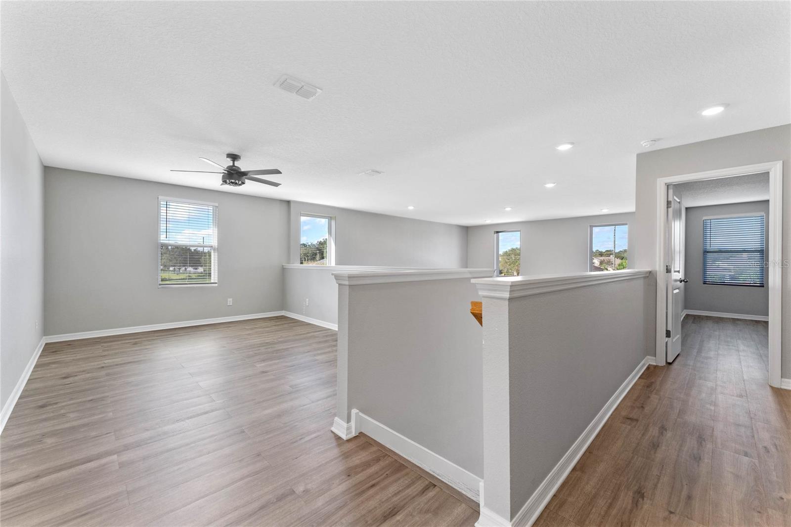 9100 WAVERLY WALK DR, ORLANDO, FL, 32817