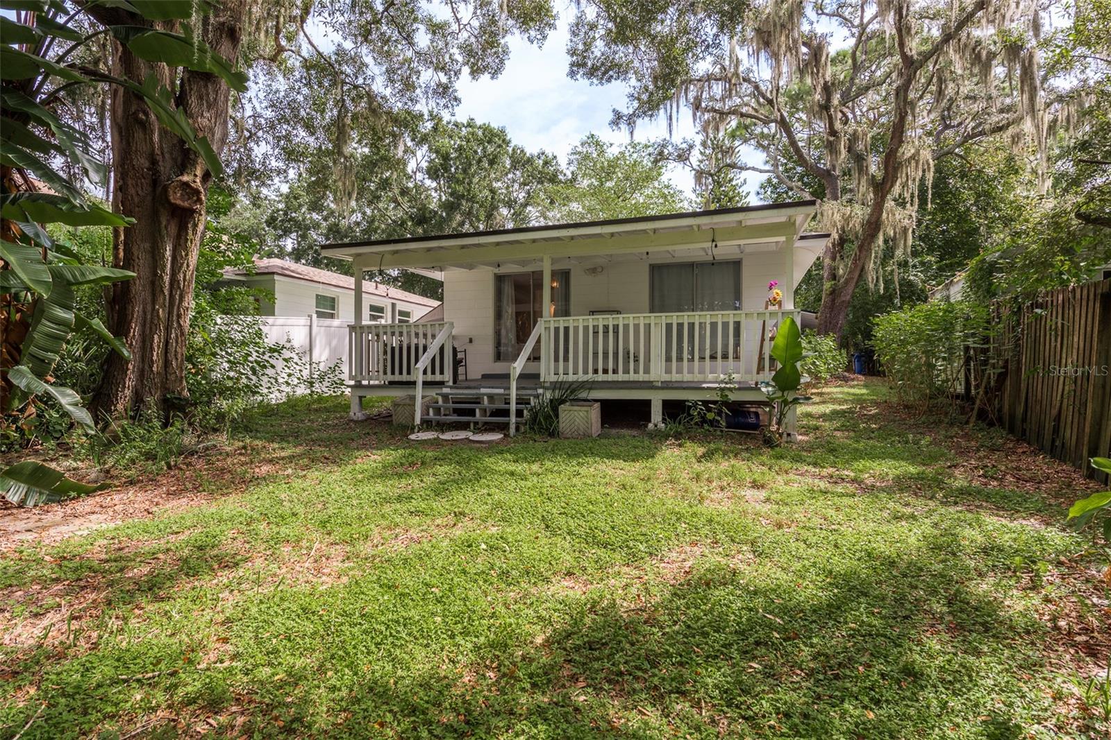 12318 WOODLEIGH AVE, TAMPA, FL, 33612