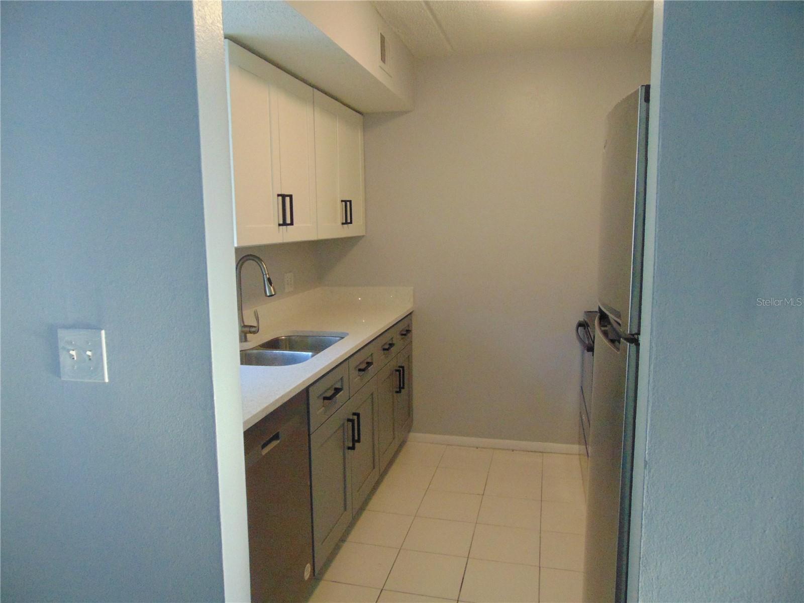 3206 W AZEELE ST #225, TAMPA, FL, 33609