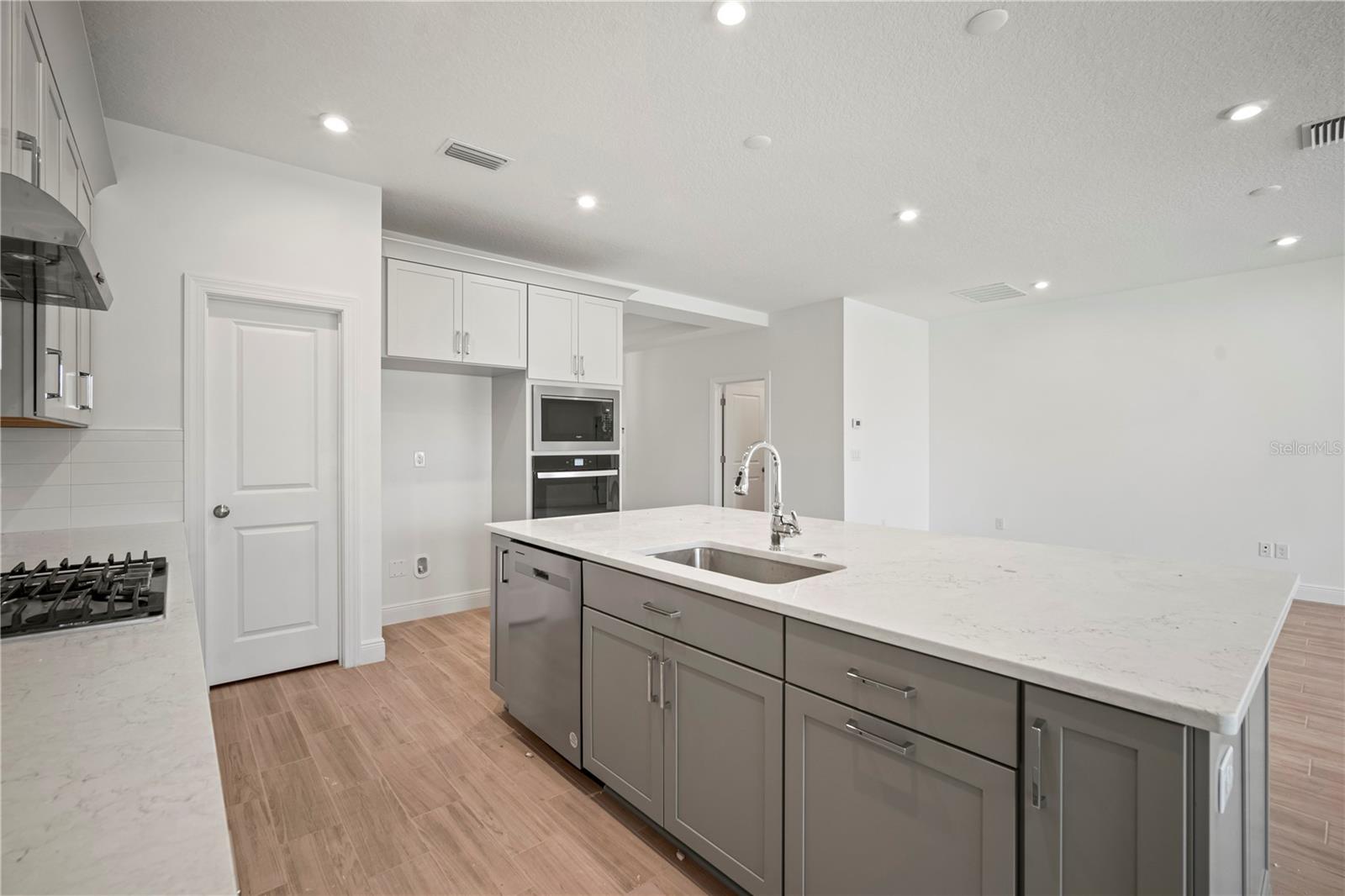 6218 HIDDEN BRANCH, APOLLO BEACH, FL, 33572