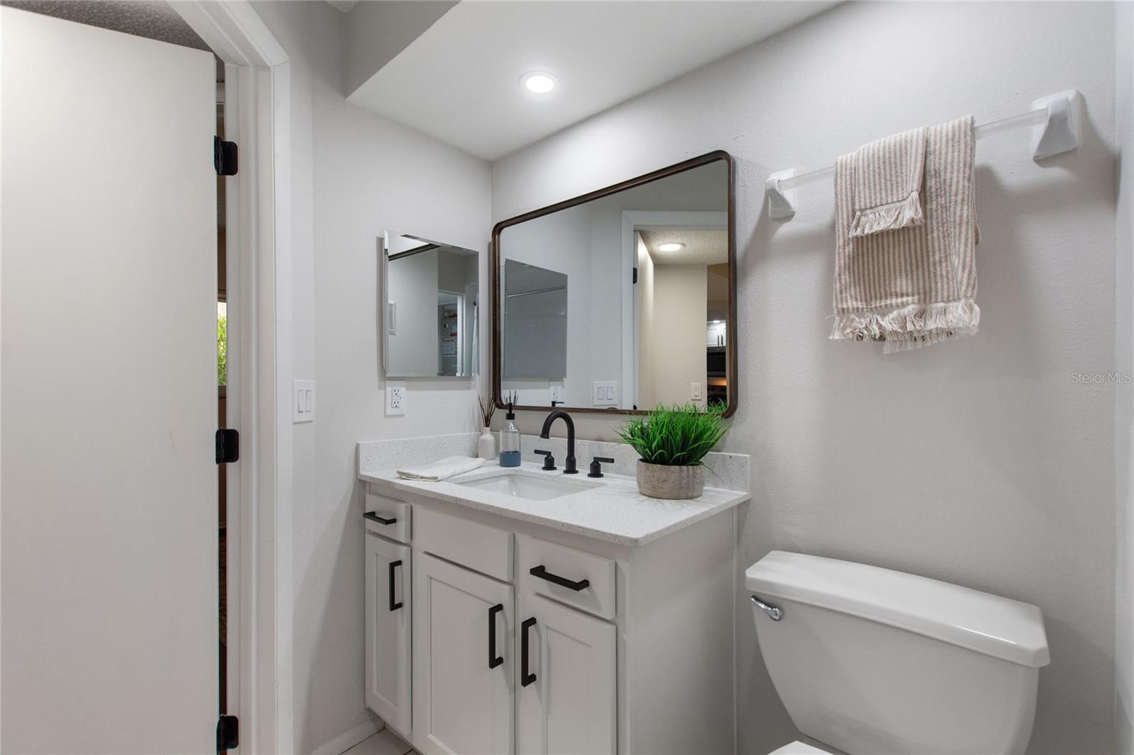 1241 S MARTIN LUTHER KING JR AVE #104, CLEARWATER, FL, 33756
