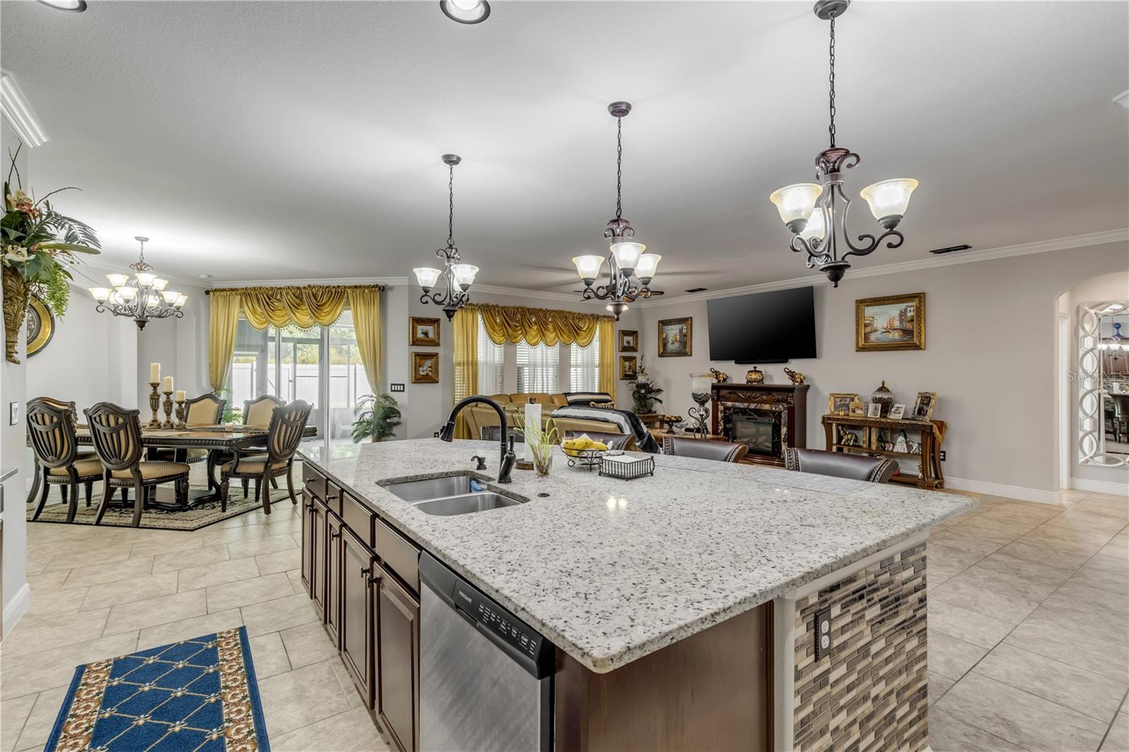 111 ENCLAVE AVE, DELAND, FL, 32724