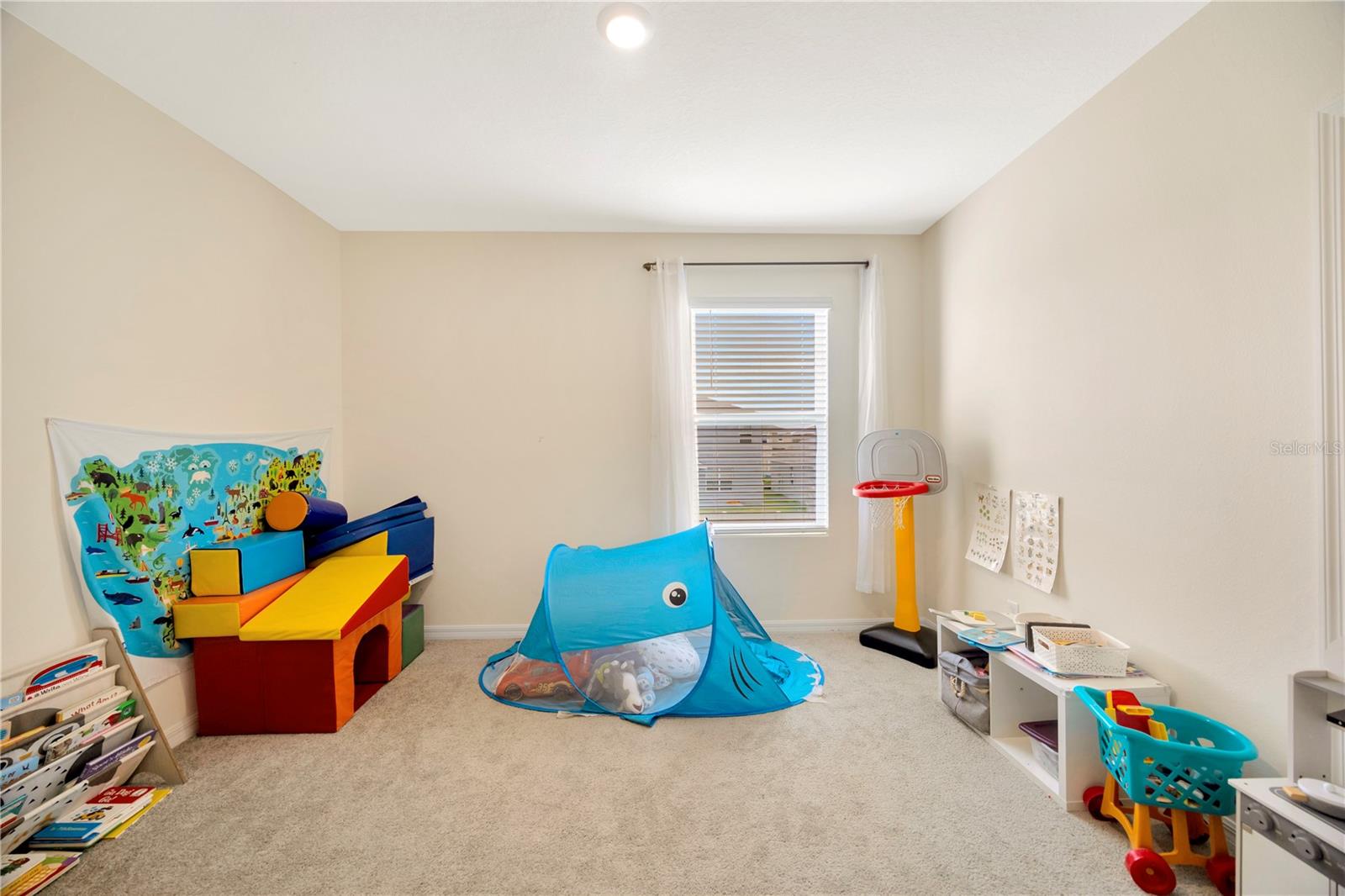 5674 BANBURY RIDGE RUN, WESLEY CHAPEL, FL, 33545