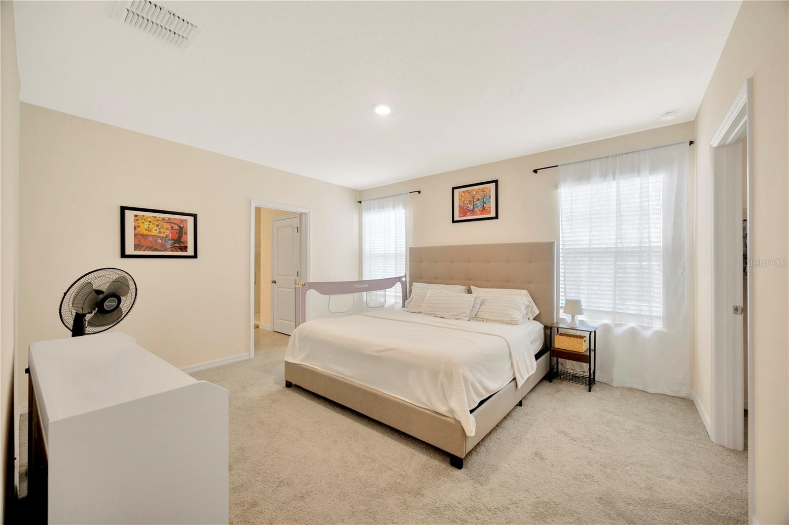 5674 BANBURY RIDGE RUN, WESLEY CHAPEL, FL, 33545