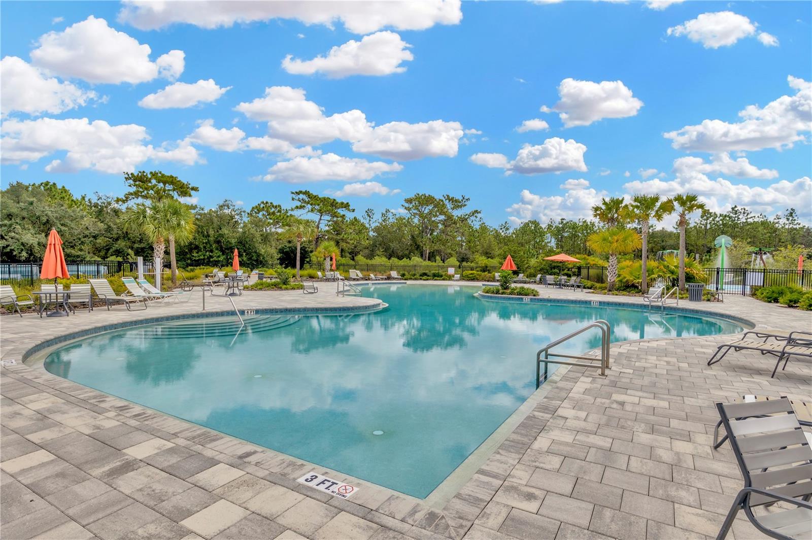 5674 BANBURY RIDGE RUN, WESLEY CHAPEL, FL, 33545