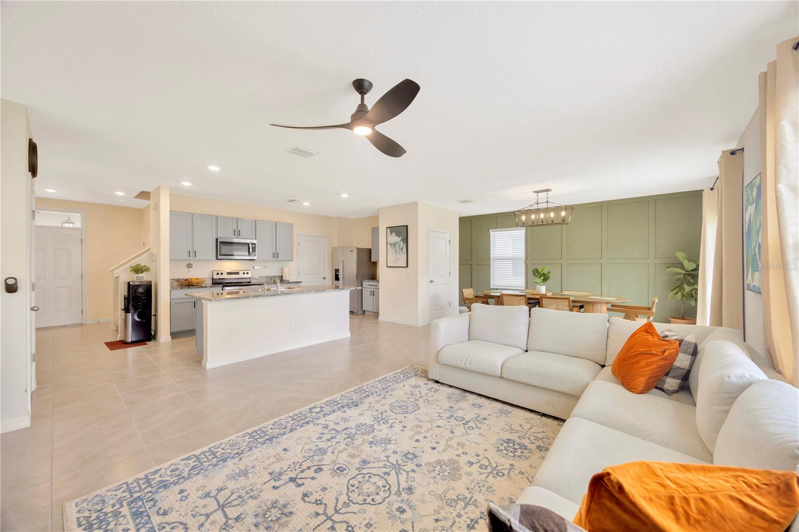 5674 BANBURY RIDGE RUN, WESLEY CHAPEL, FL, 33545