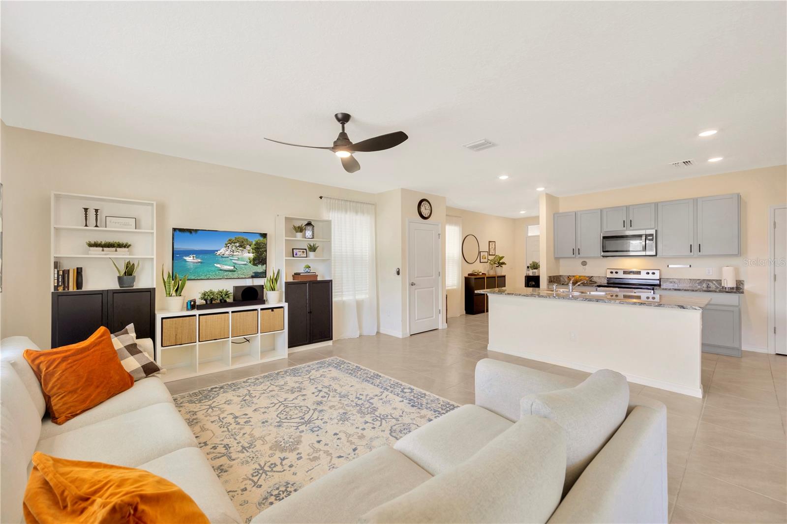 5674 BANBURY RIDGE RUN, WESLEY CHAPEL, FL, 33545