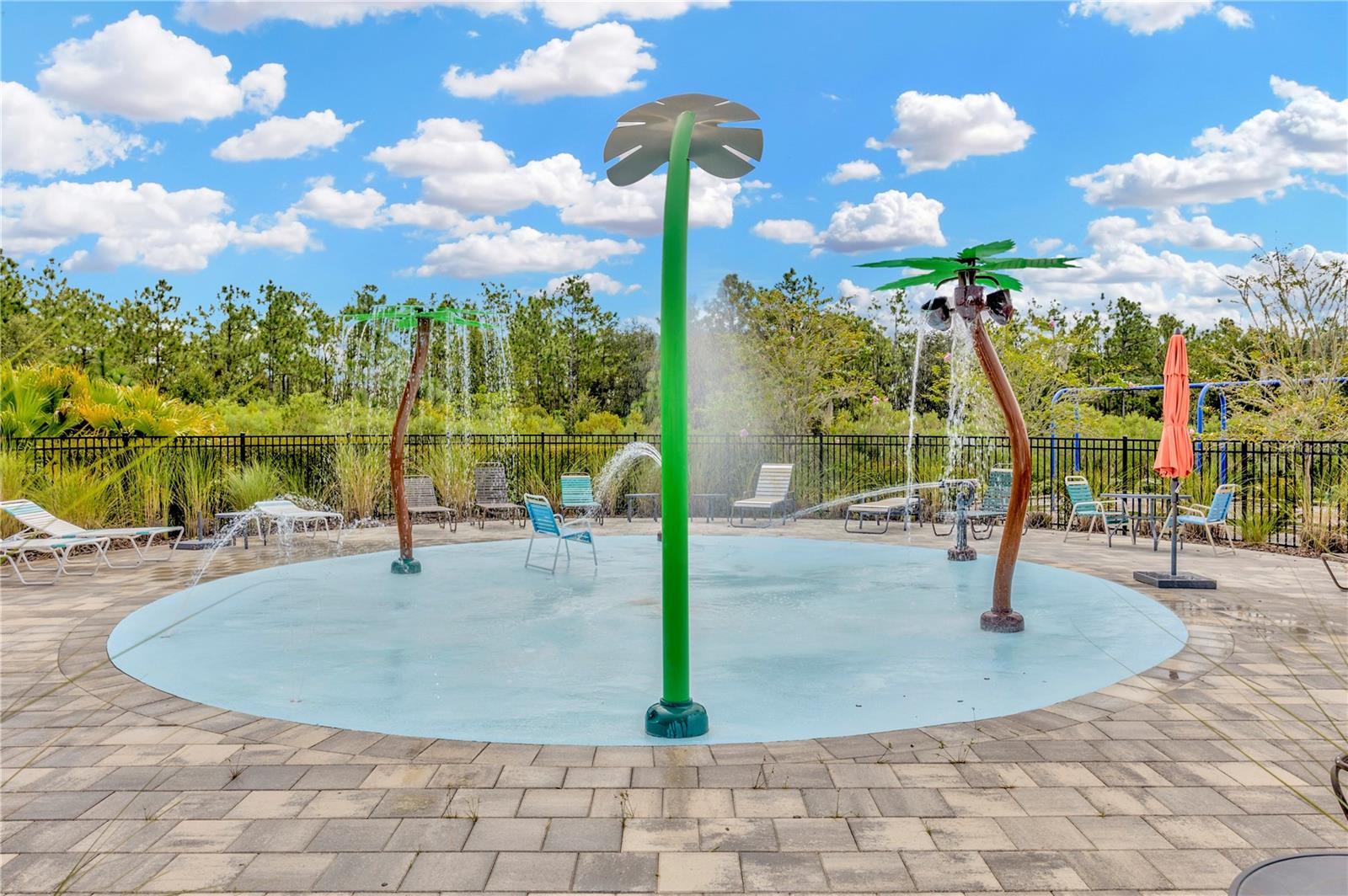 5674 BANBURY RIDGE RUN, WESLEY CHAPEL, FL, 33545