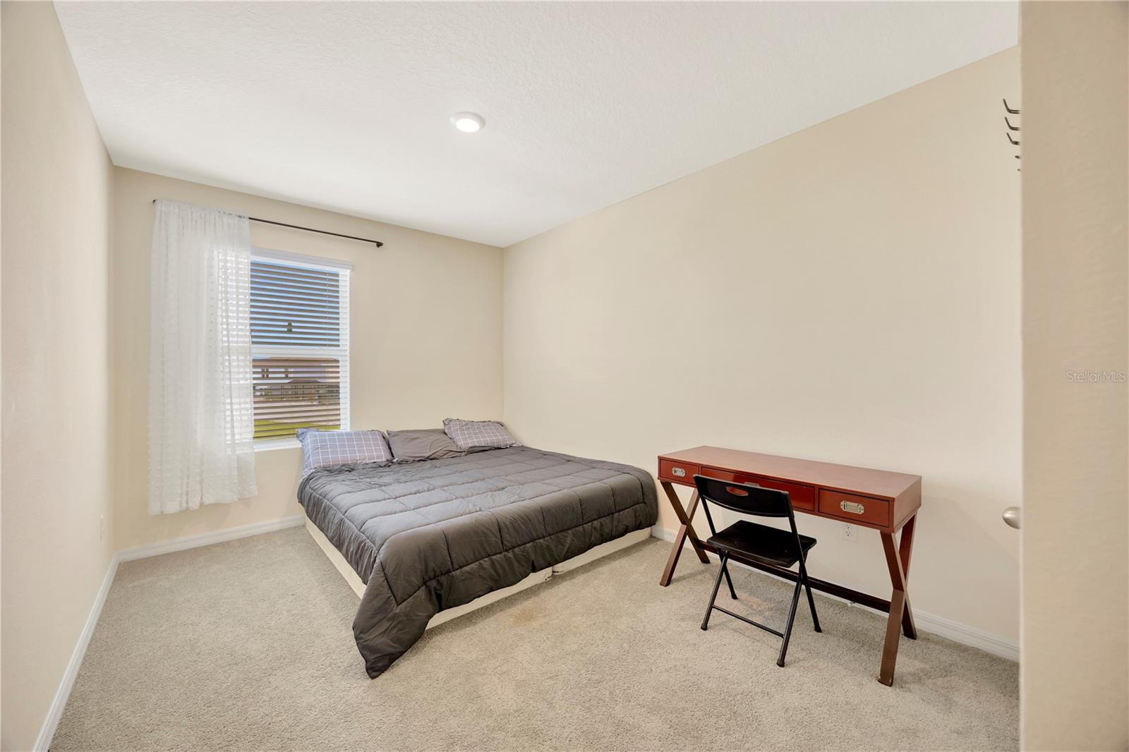 5674 BANBURY RIDGE RUN, WESLEY CHAPEL, FL, 33545