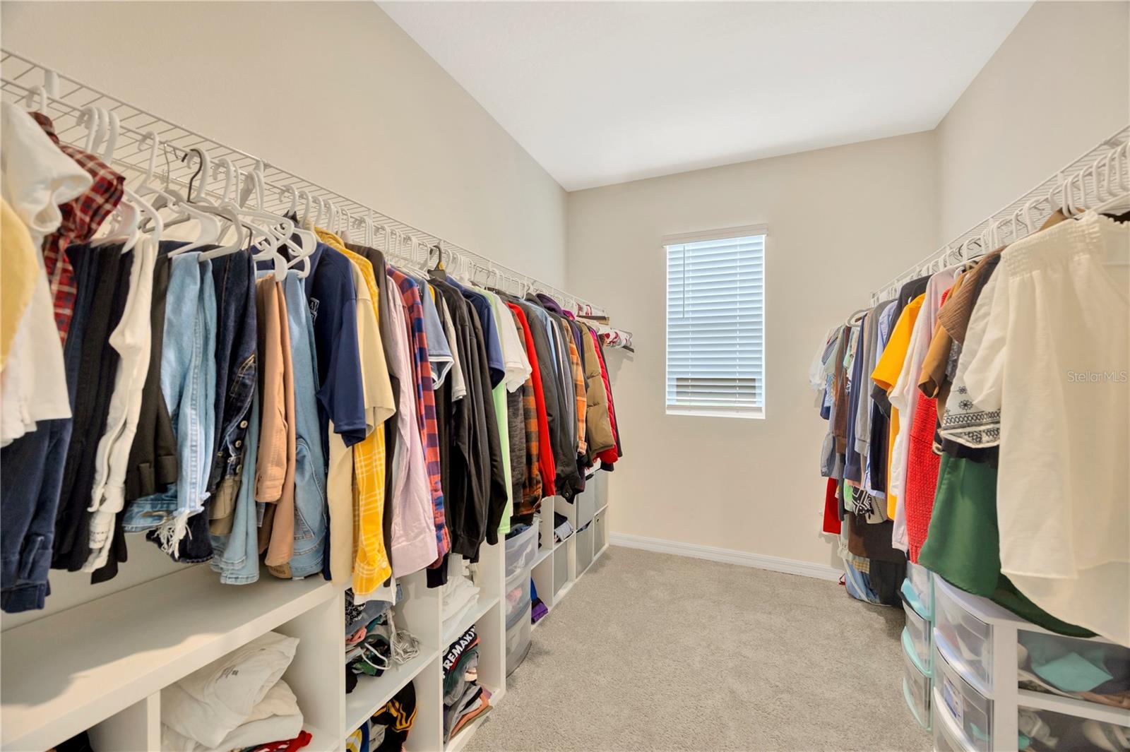 5674 BANBURY RIDGE RUN, WESLEY CHAPEL, FL, 33545
