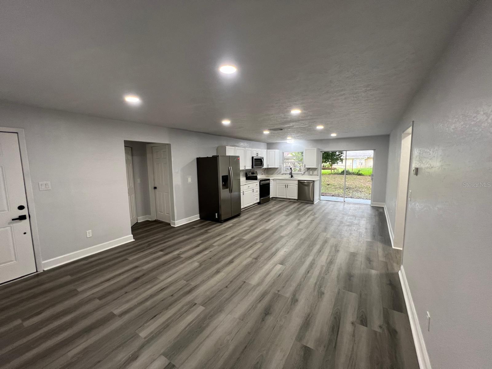 504 MAYDELL DR, TAMPA, FL, 33619