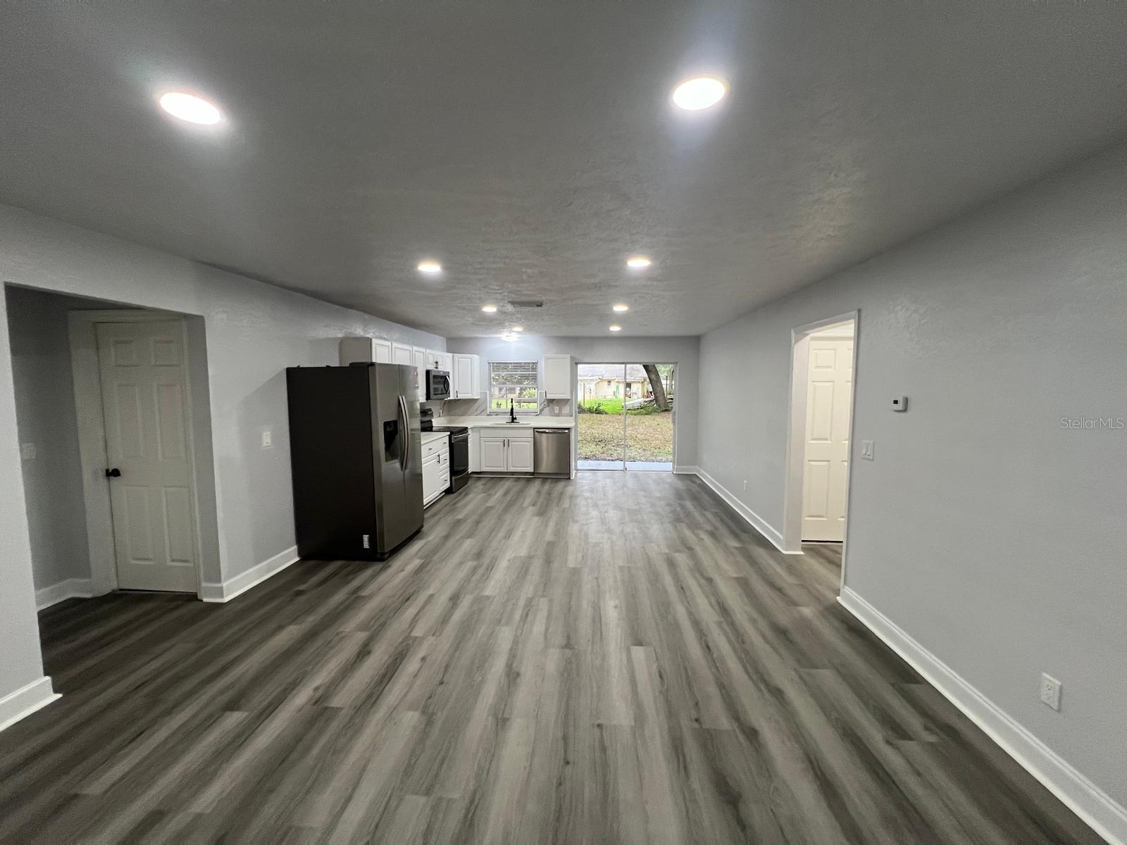 504 MAYDELL DR, TAMPA, FL, 33619