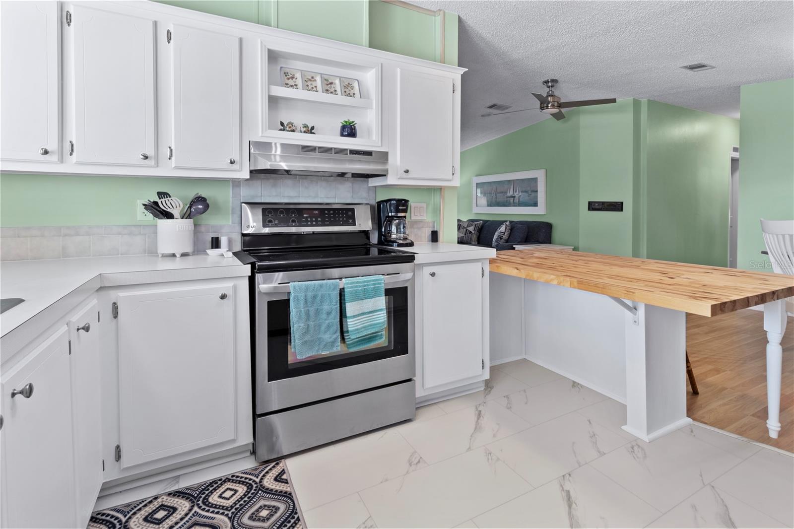 136 HUMMINGBIRD AVE, ELLENTON, FL, 34222