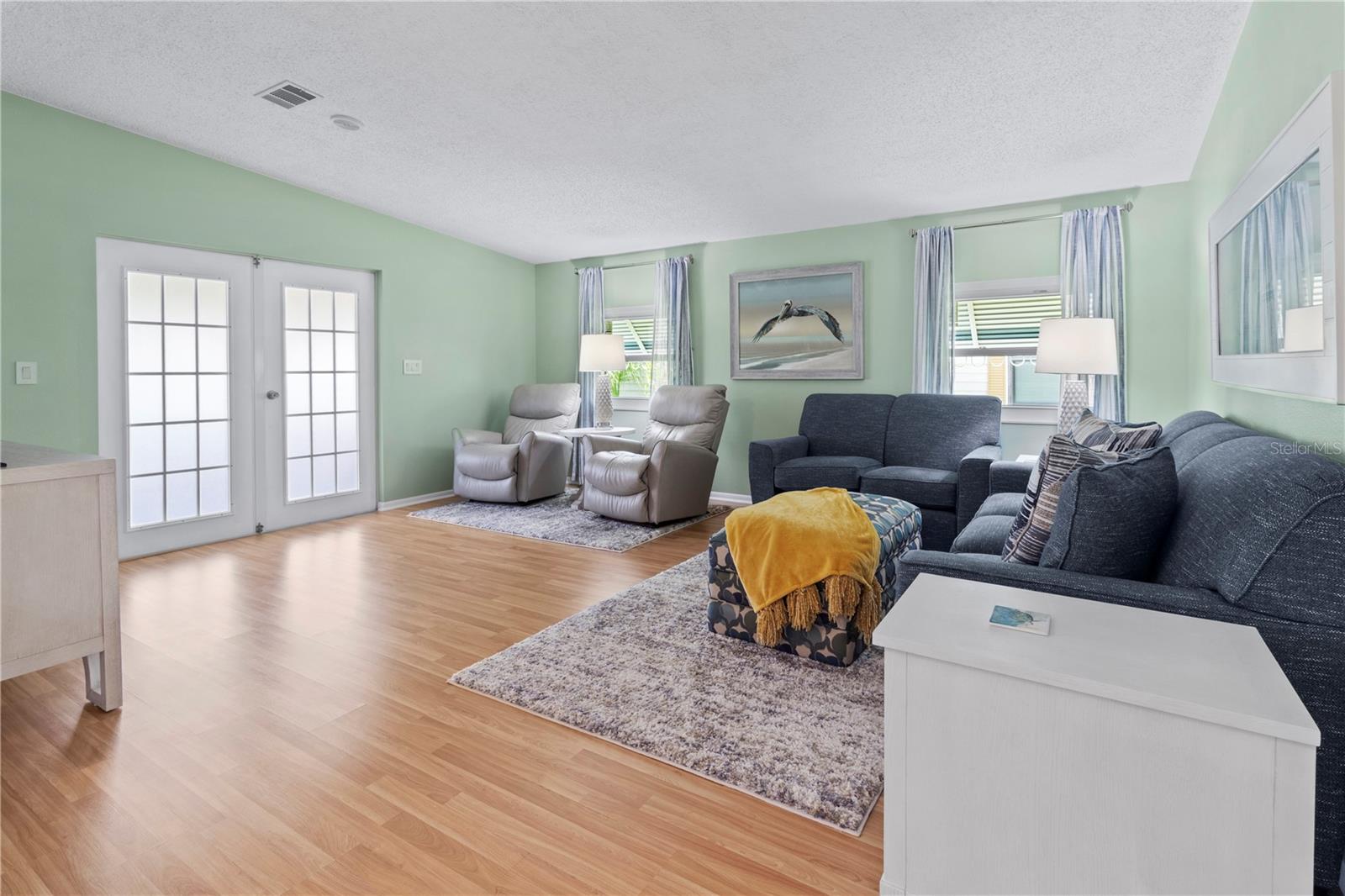 136 HUMMINGBIRD AVE, ELLENTON, FL, 34222