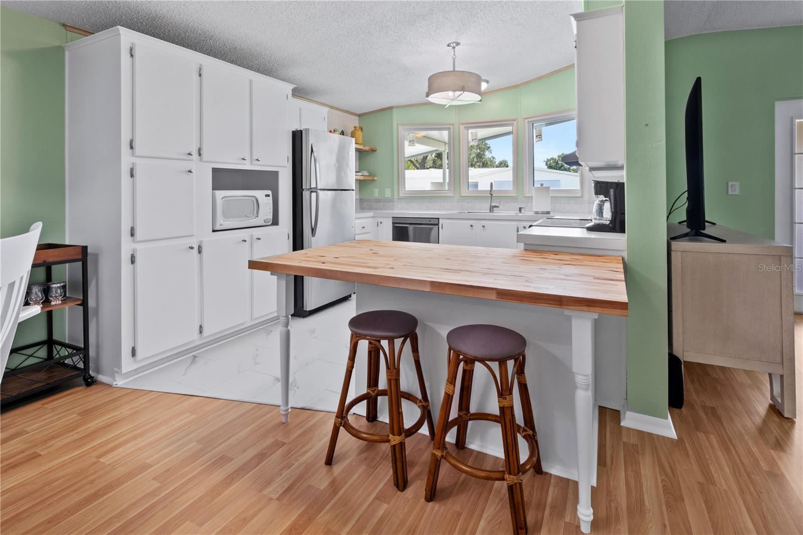 136 HUMMINGBIRD AVE, ELLENTON, FL, 34222