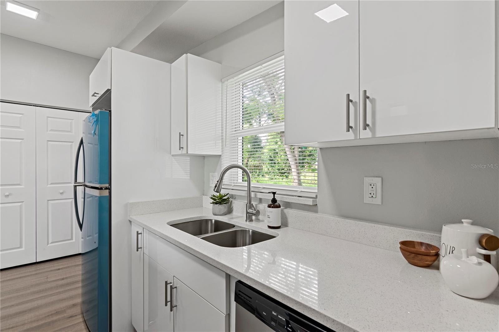 5819 COLCHESTER DR, ORLANDO, FL, 32812