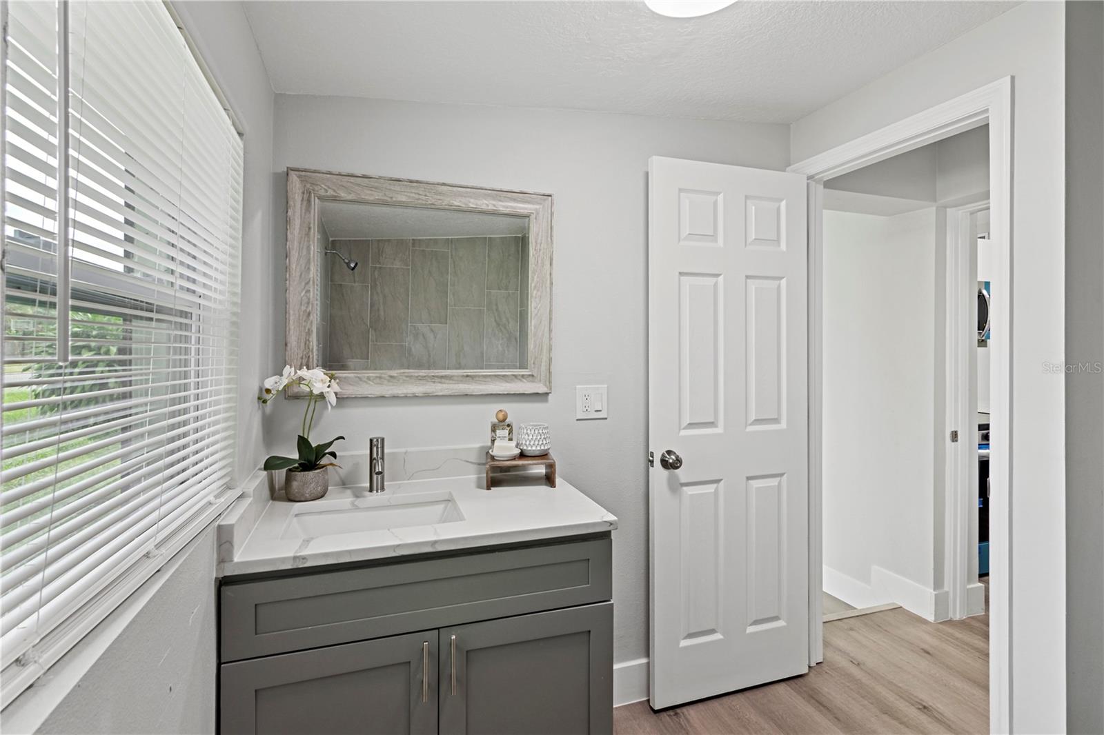 5819 COLCHESTER DR, ORLANDO, FL, 32812