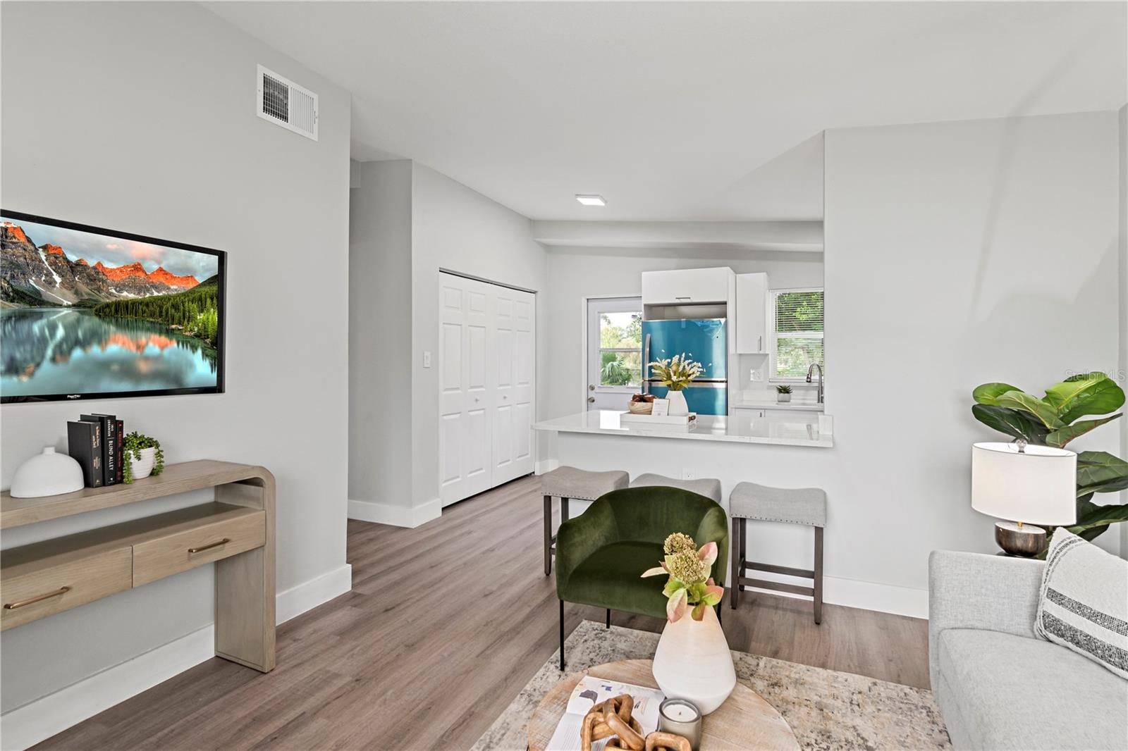 5819 COLCHESTER DR, ORLANDO, FL, 32812