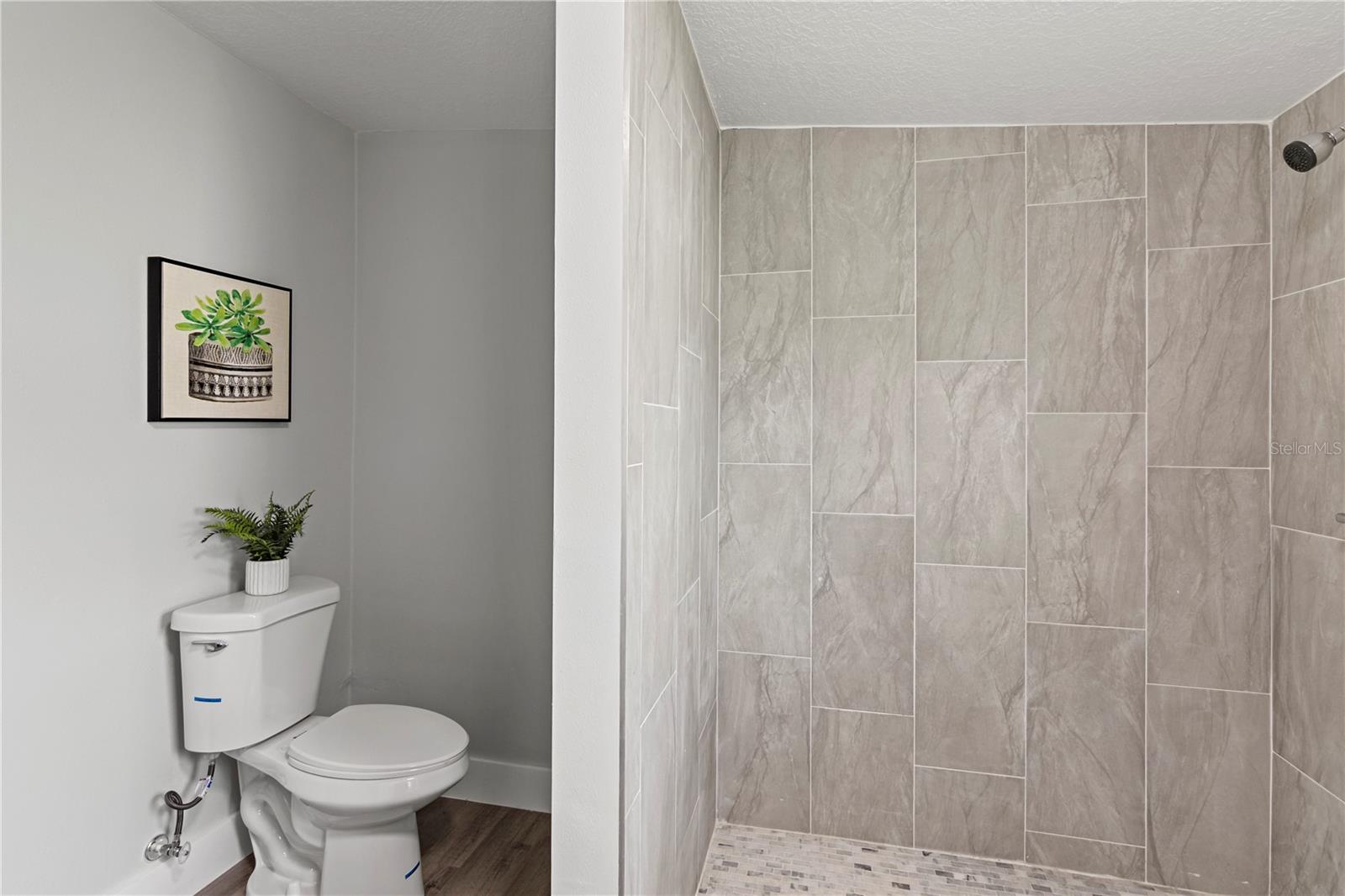 5819 COLCHESTER DR, ORLANDO, FL, 32812