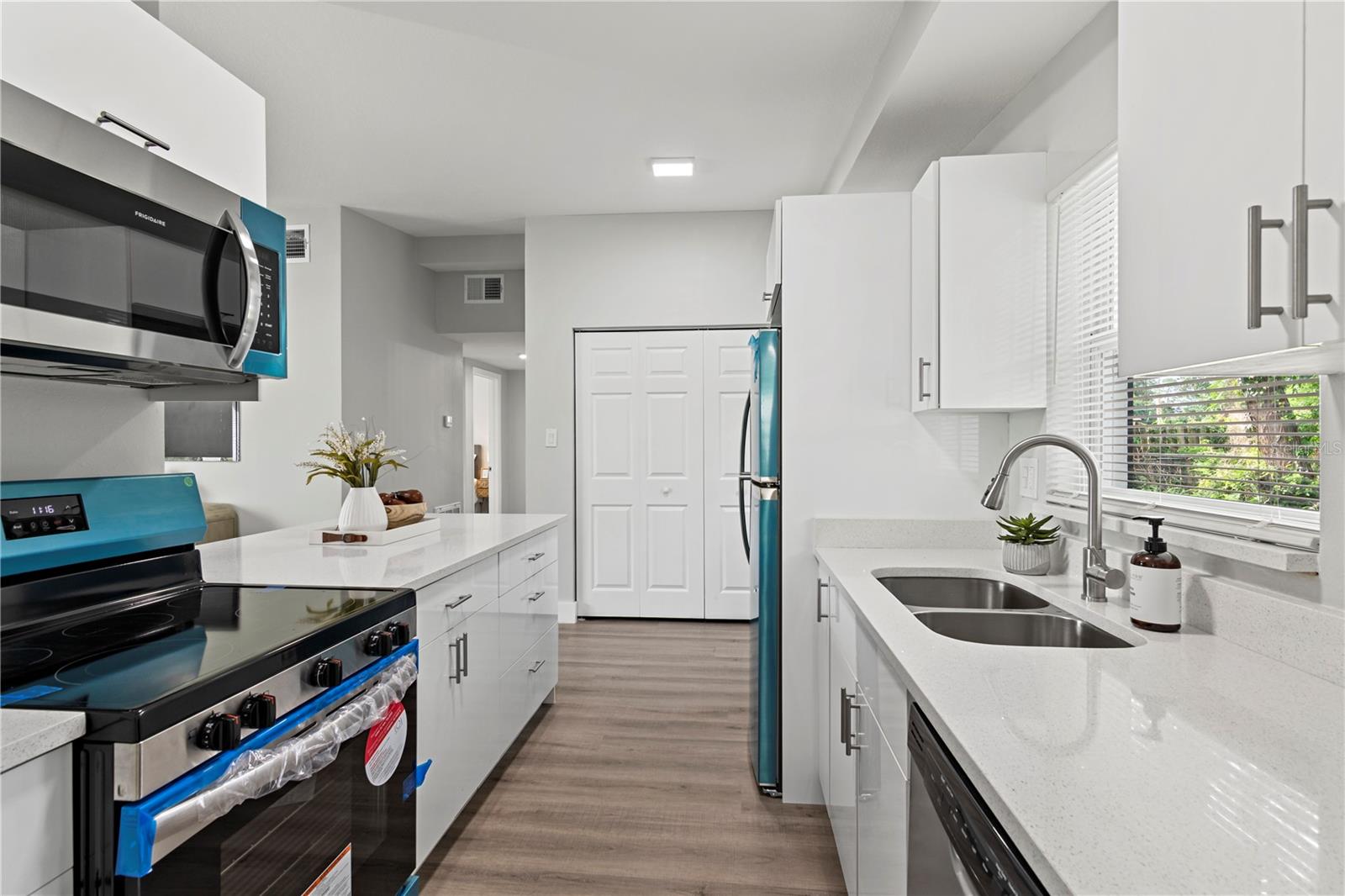 5819 COLCHESTER DR, ORLANDO, FL, 32812