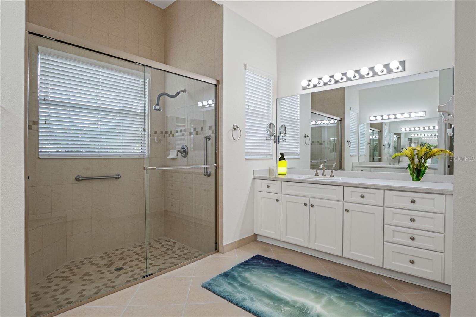 4963 SAPPHIRE SOUND DR, WIMAUMA, FL, 33598