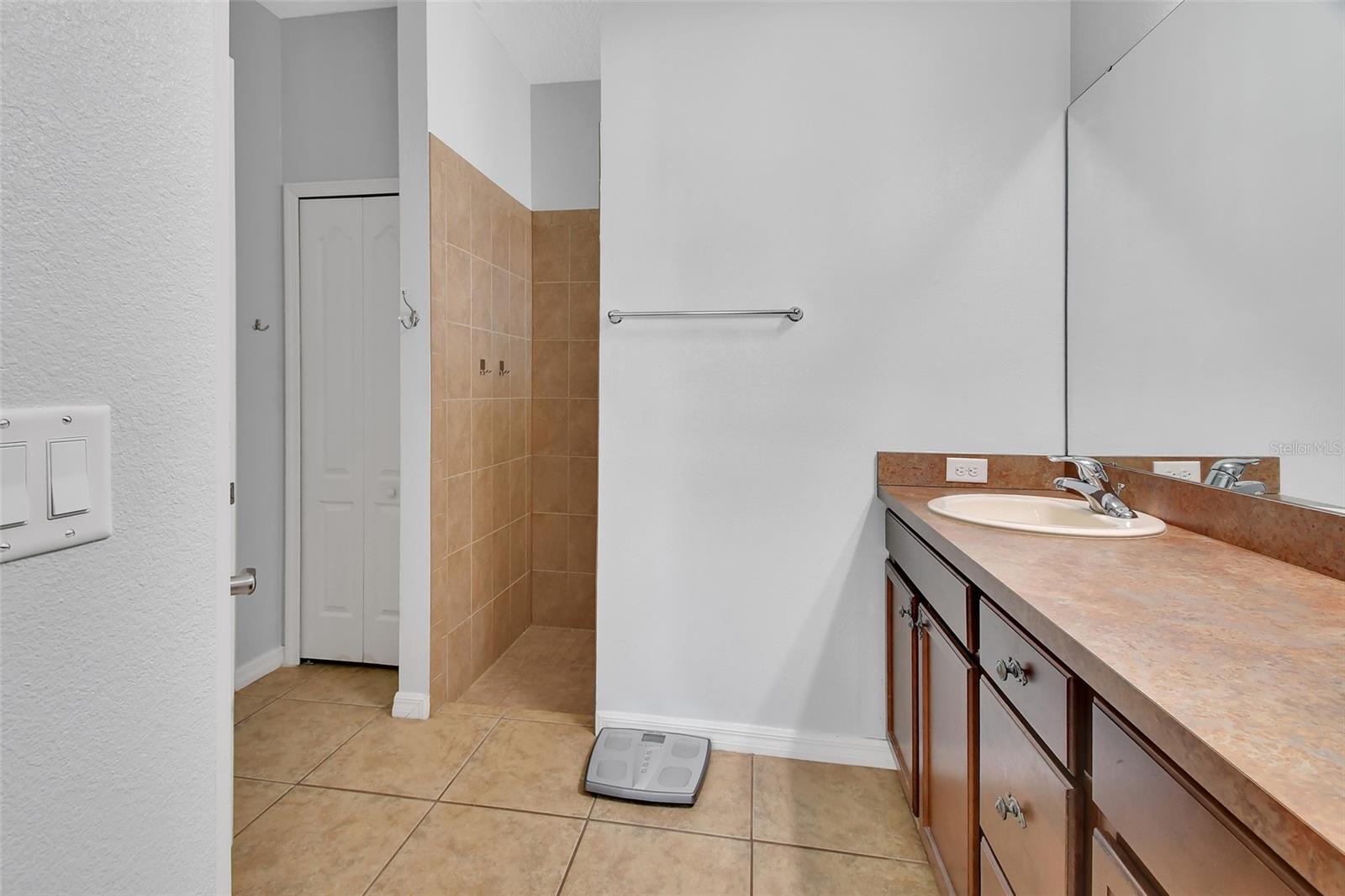 1512 LOUGHTON ST, DELAND, FL, 32720