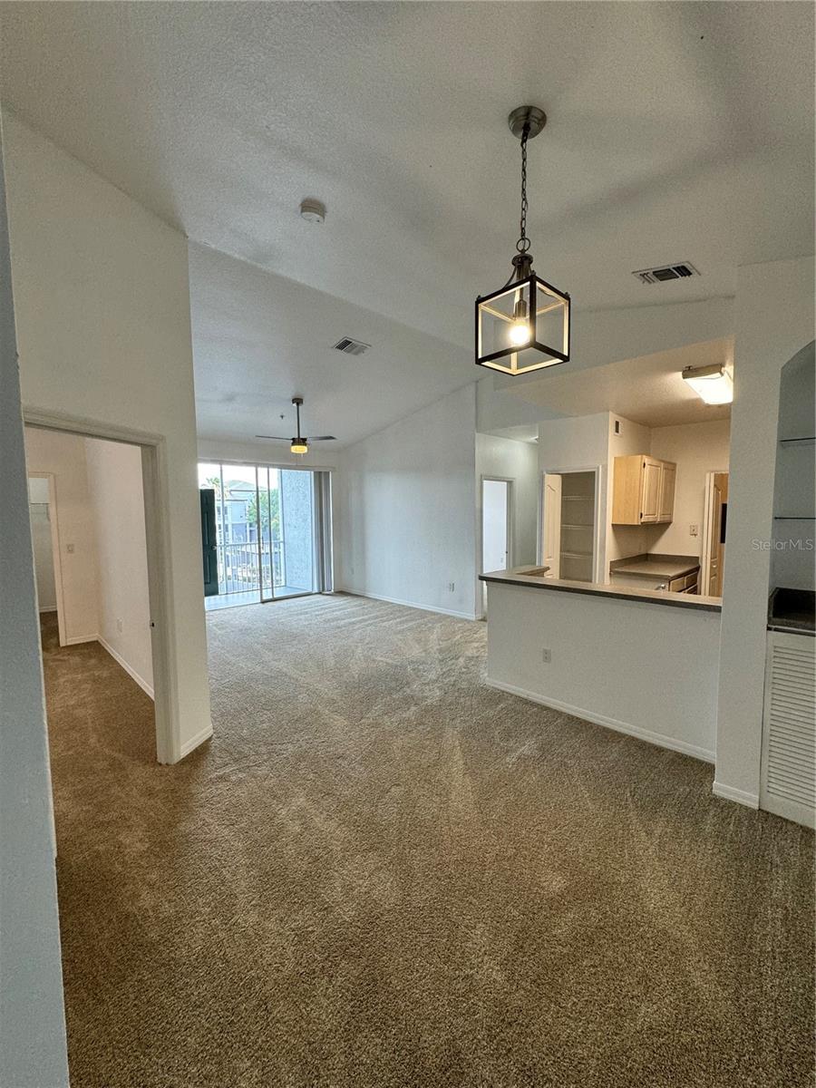 5711 LEGACY CRESCENT PL #303, RIVERVIEW, FL, 33578
