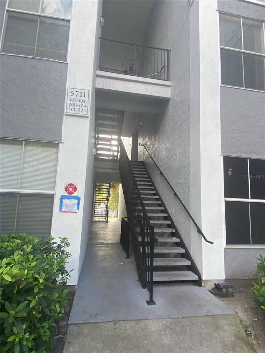 5711 LEGACY CRESCENT PL #303, RIVERVIEW, FL, 33578