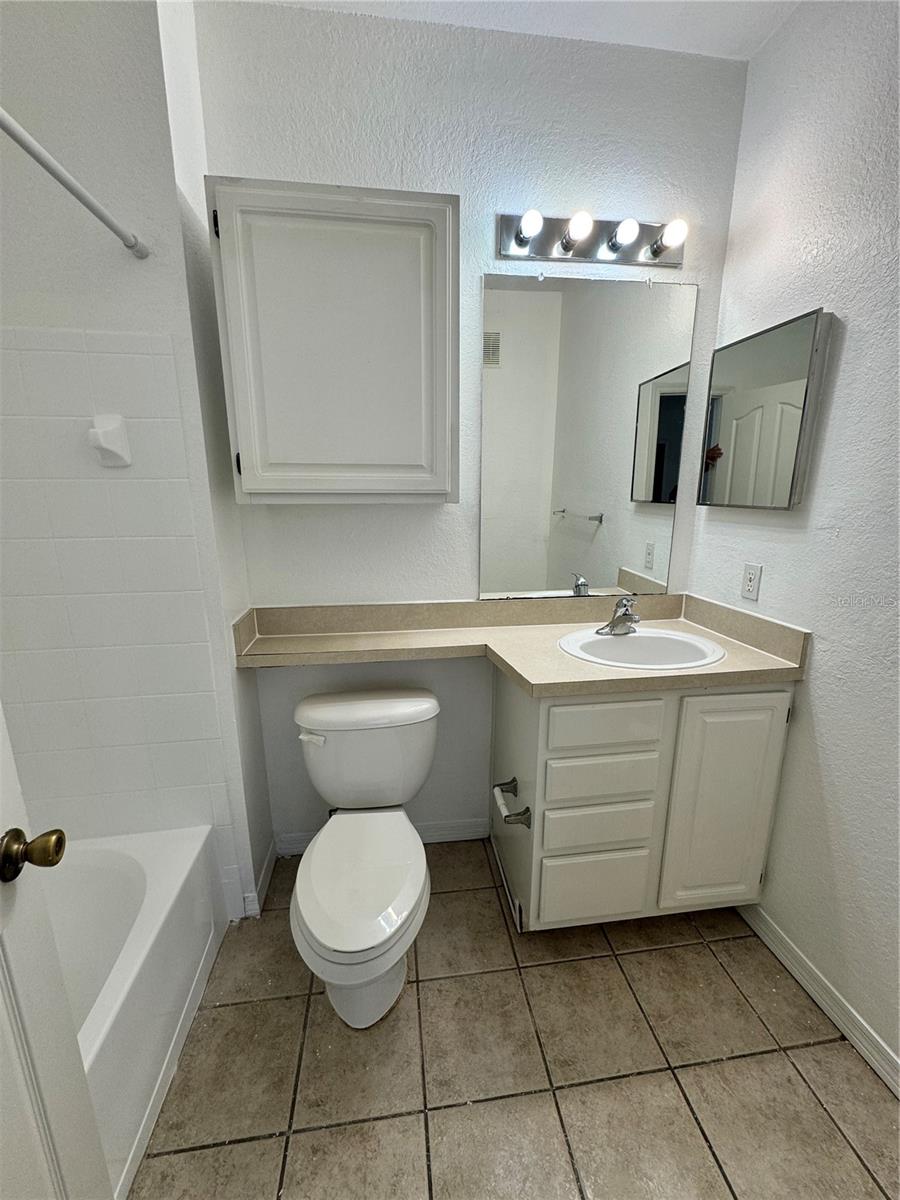 5711 LEGACY CRESCENT PL #303, RIVERVIEW, FL, 33578