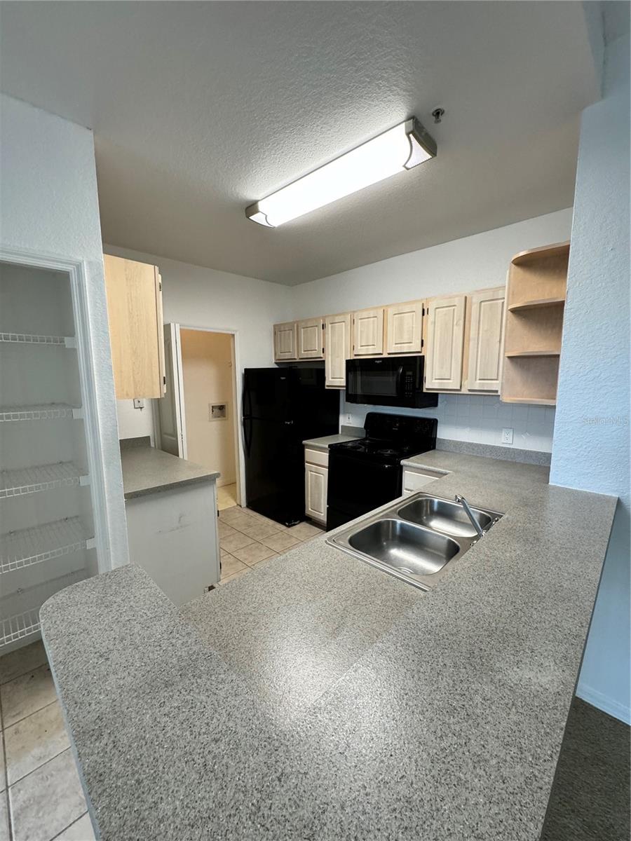 5711 LEGACY CRESCENT PL #303, RIVERVIEW, FL, 33578