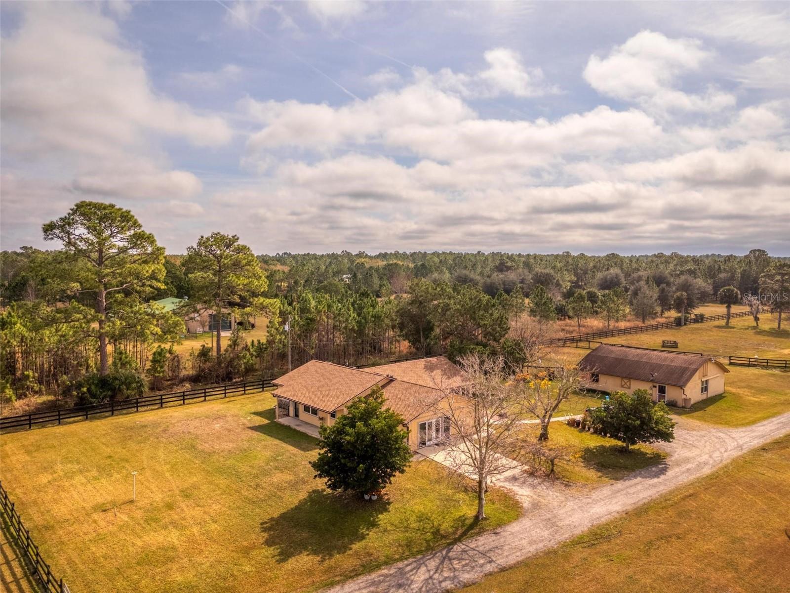 1327 W STATE ROAD 40, PIERSON, FL, 32180