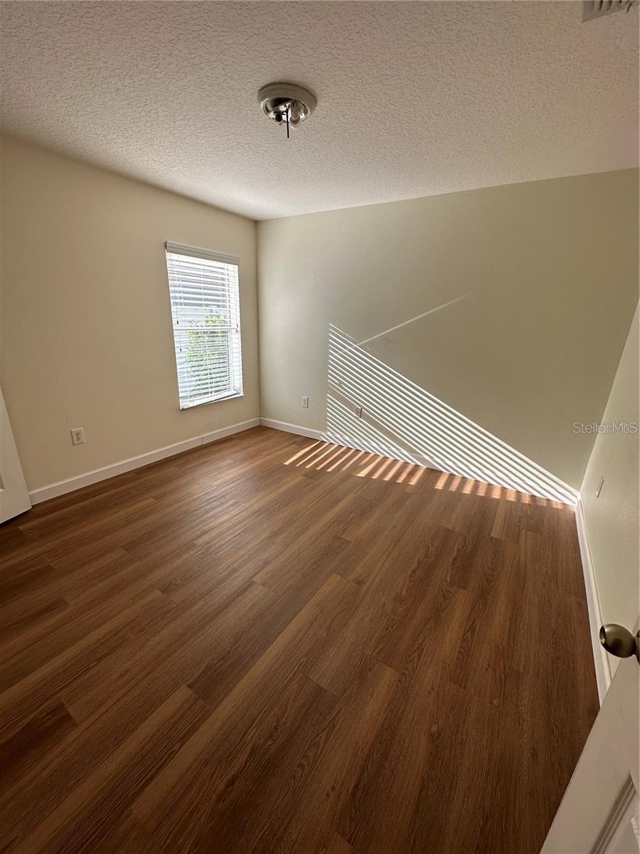 2012 HEARTLAND CIR, VALRICO, FL, 33594
