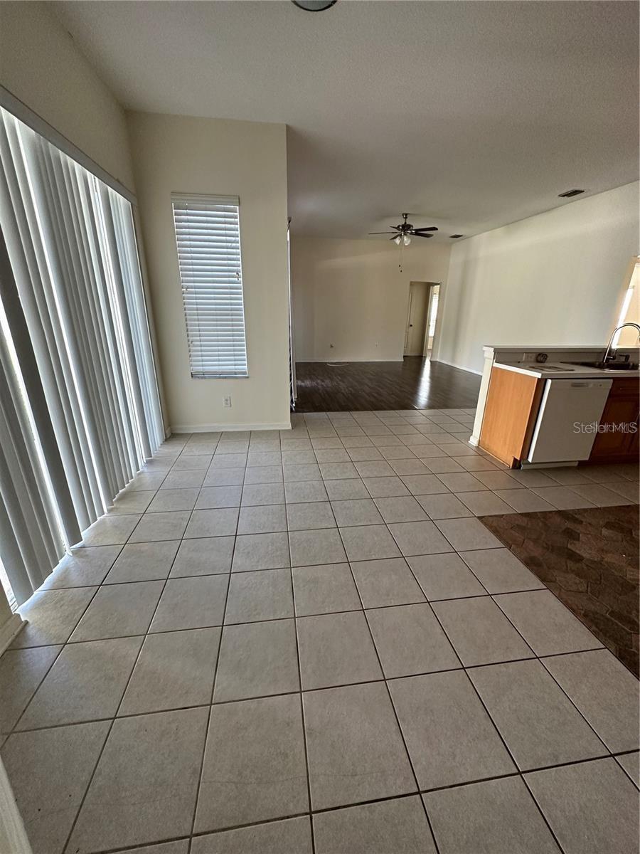 2012 HEARTLAND CIR, VALRICO, FL, 33594