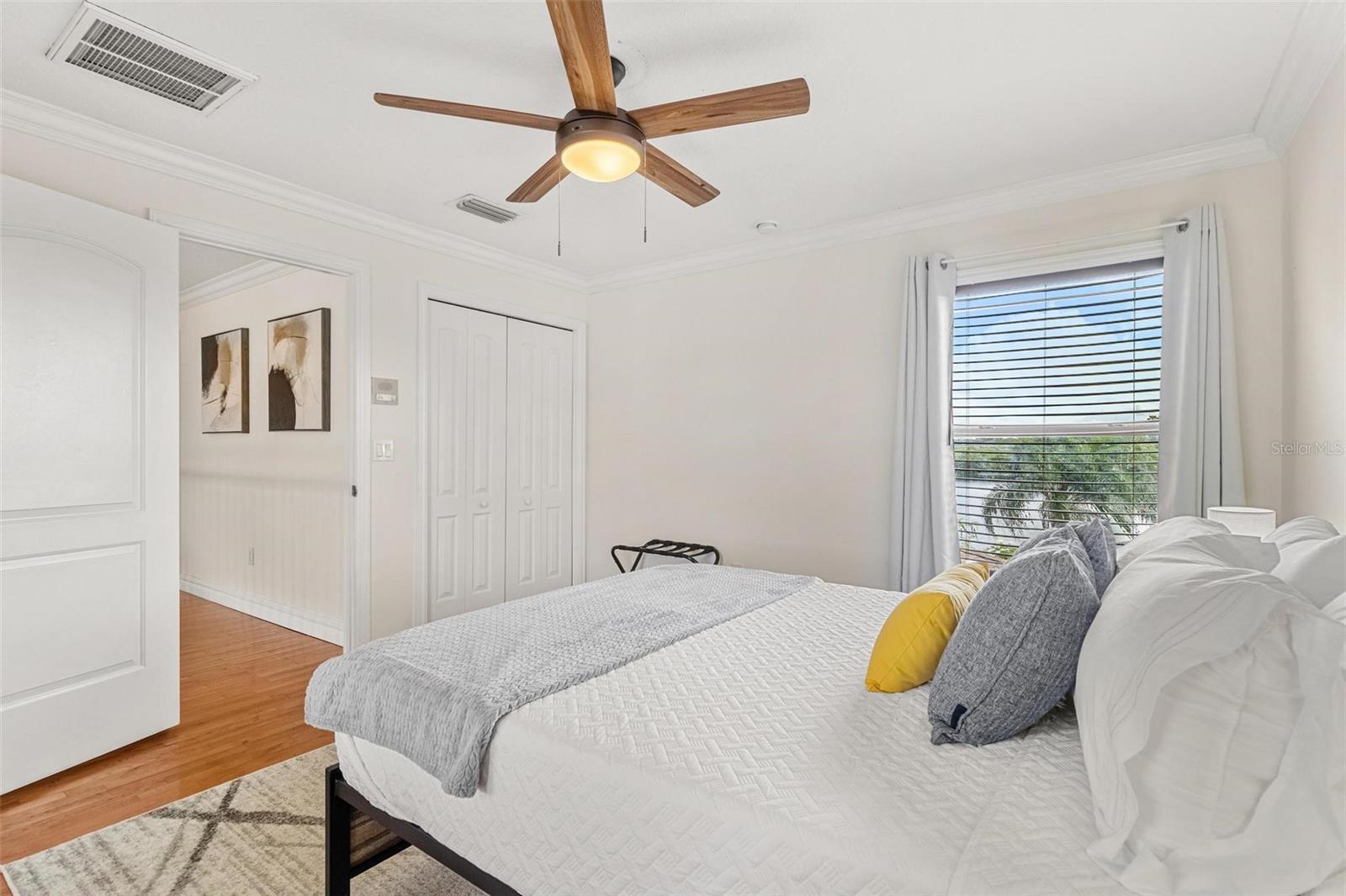11302 SOUTHWIND LAKE DR, GIBSONTON, FL, 33534