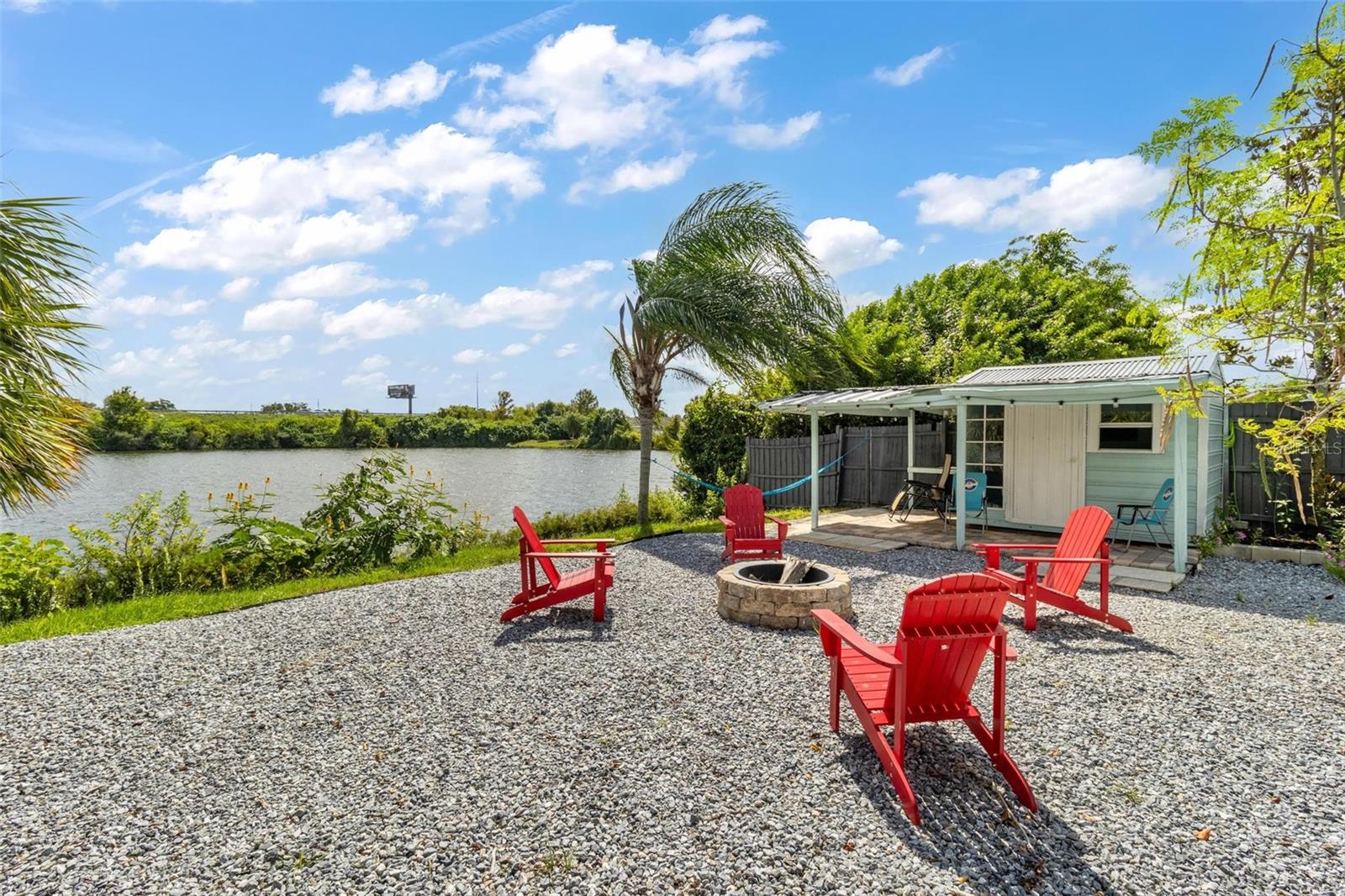 11302 SOUTHWIND LAKE DR, GIBSONTON, FL, 33534