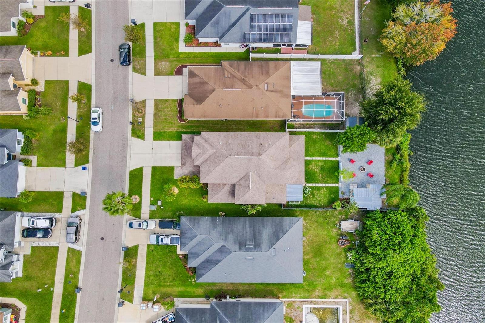 11302 SOUTHWIND LAKE DR, GIBSONTON, FL, 33534