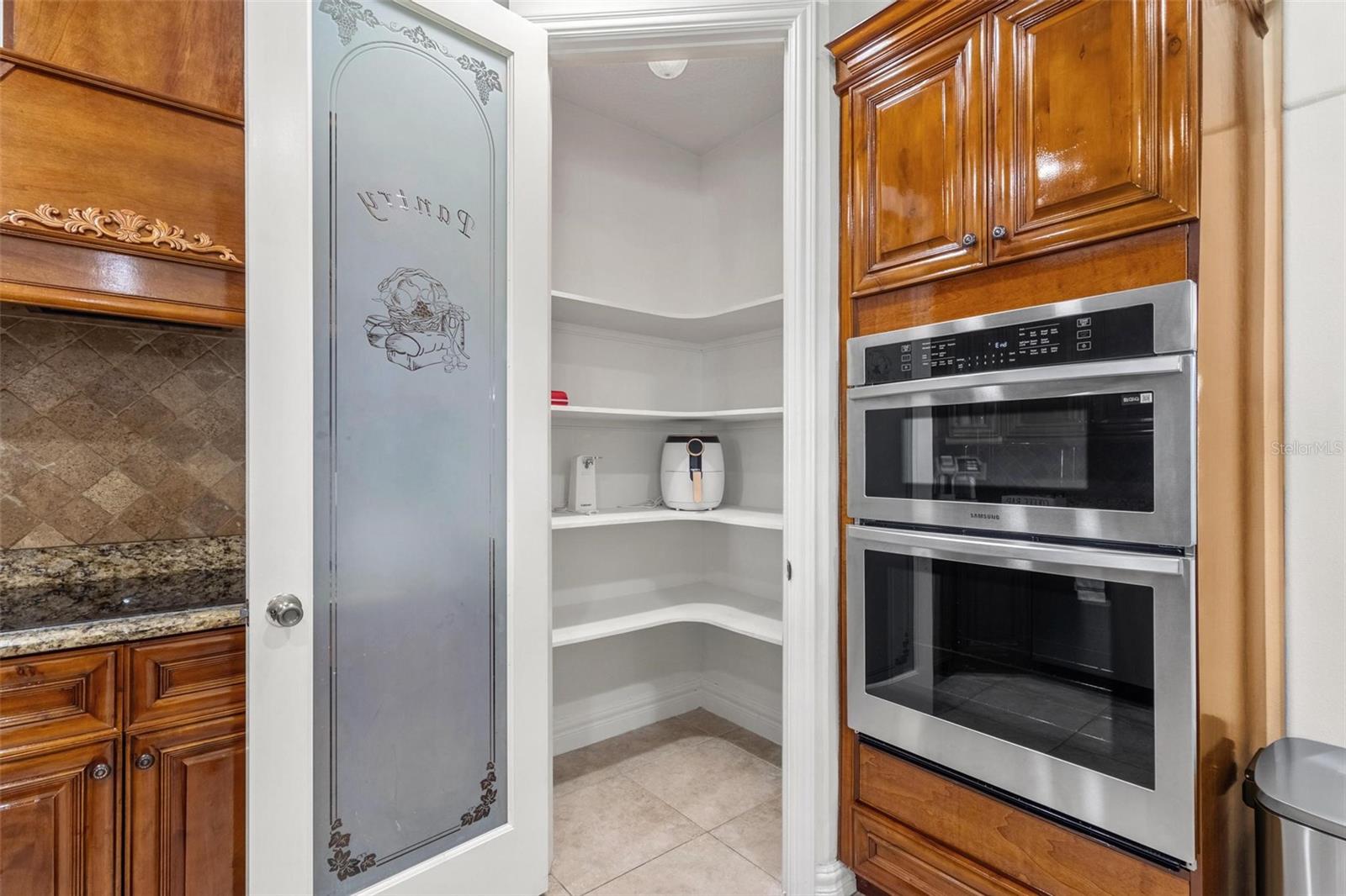 11302 SOUTHWIND LAKE DR, GIBSONTON, FL, 33534