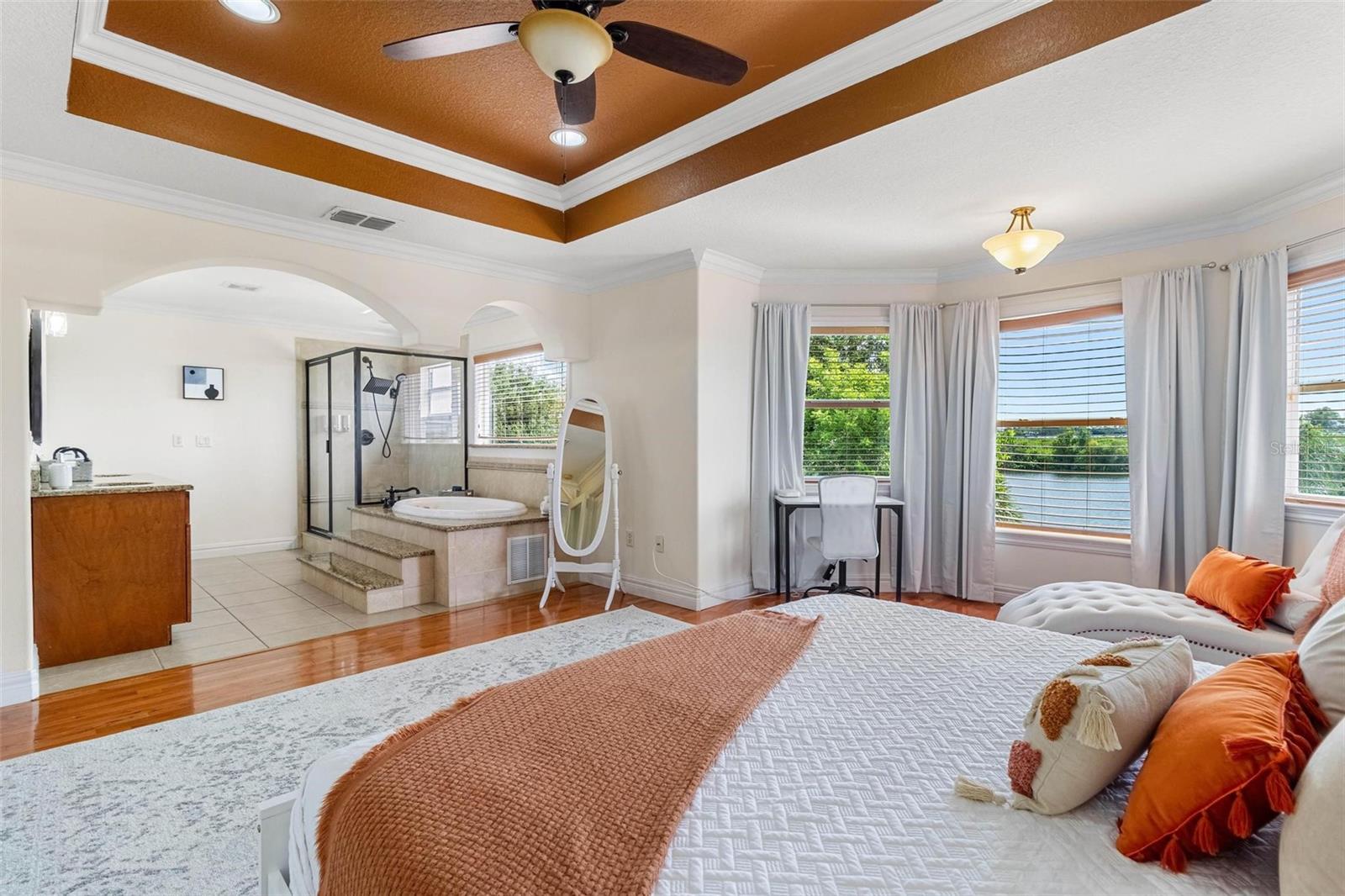 11302 SOUTHWIND LAKE DR, GIBSONTON, FL, 33534