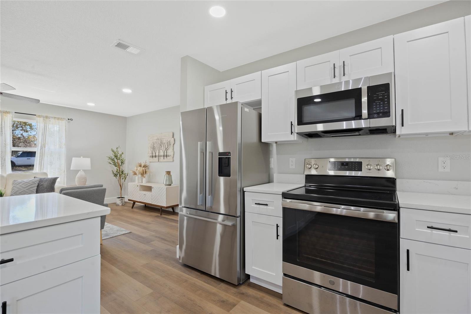 260 S FAIRBAIRN DR, DELTONA, FL, 32725