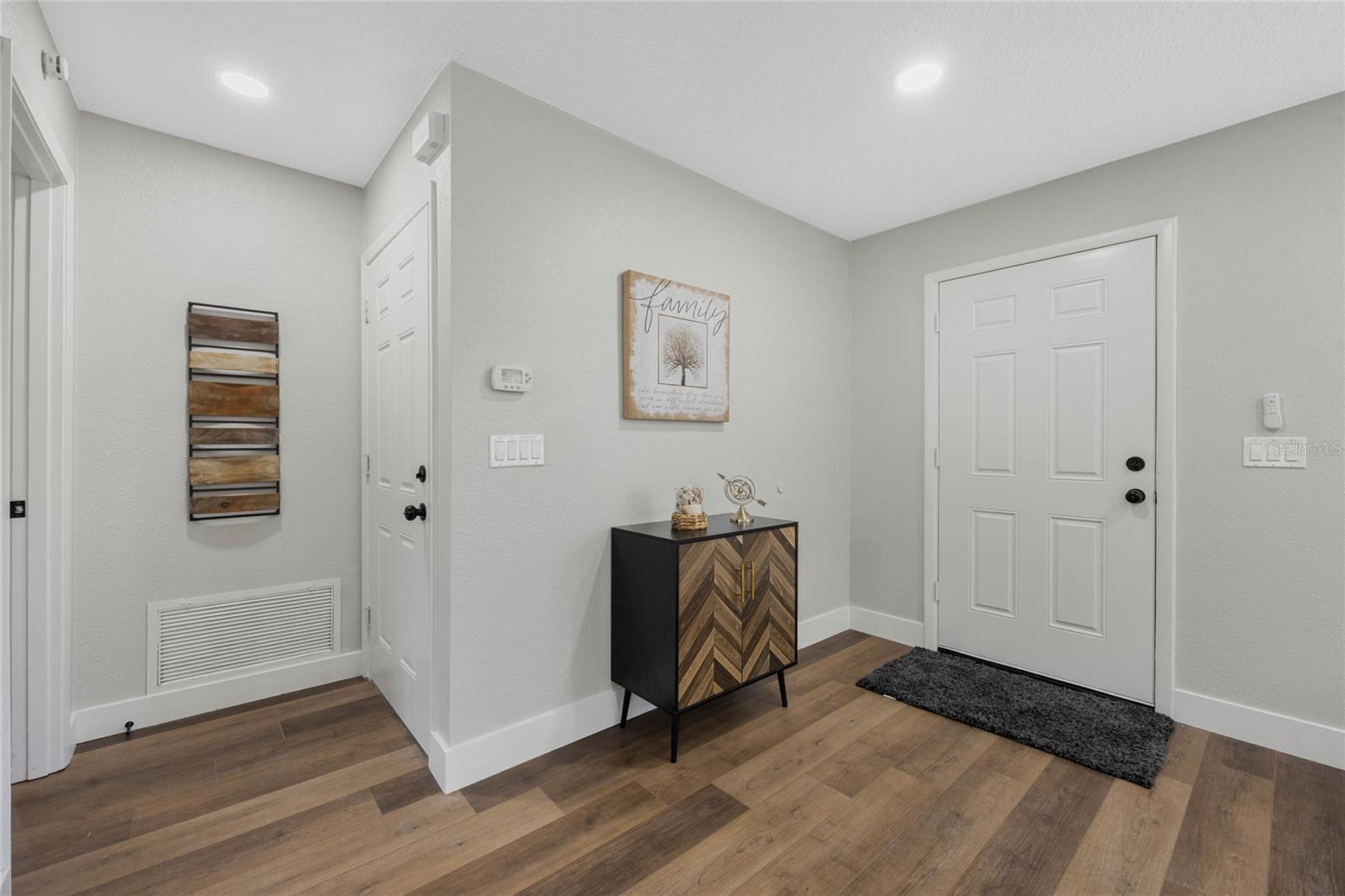 260 S FAIRBAIRN DR, DELTONA, FL, 32725